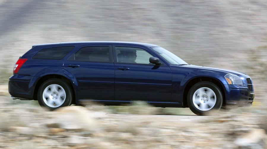  Dodge Magnum 2005 года  (фото 4 из 18)